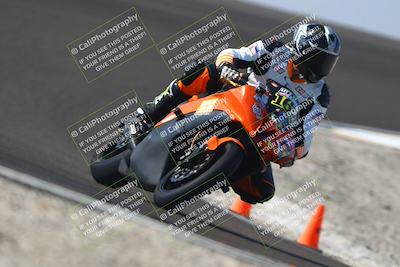 media/Nov-01-2025-TrackDaz (Sat) [[2b4d5192bc]]/B Group/1220pm (Turn 2 Outside)/